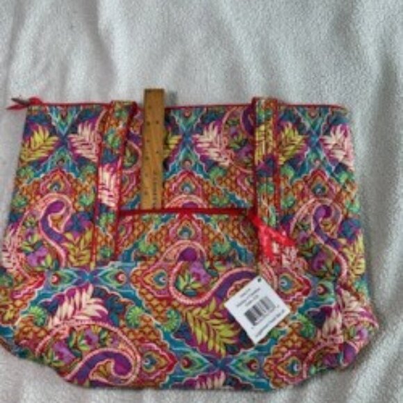 Vera Bradley Paisley in Paradise Tote - Picture 1 of 4